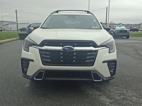 Certified 2025 Subaru Ascent Touring AWD/4WD image 2