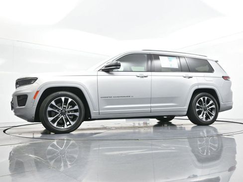 Used 2022 Jeep Grand Cherokee L Overland w/ Advanced Protech Group III AWD/4WD image 52