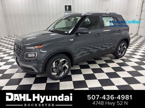 Used 2026 Hyundai Venue SEL FWD image 1