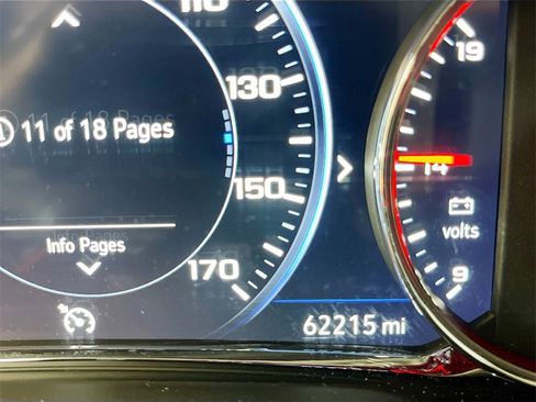 Used 2022 GMC Acadia AT4 w/ Technology Package image 12