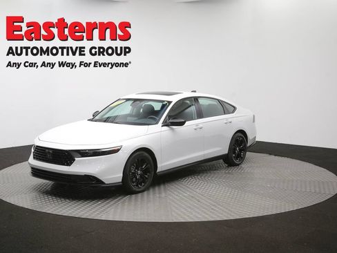 Used 2025 Honda Accord SE image 54