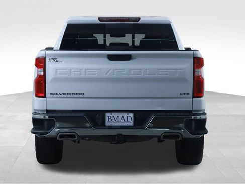 Used 2021 Chevrolet Silverado 1500 LTZ AWD/4WD image 11