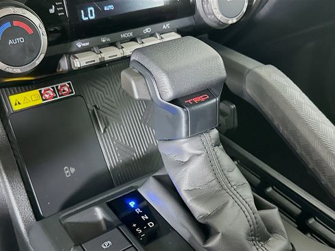 Used 2025 Toyota 4Runner TRD Off-Road image 25