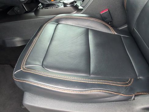 Used 2022 Ford Bronco Badlands image 11