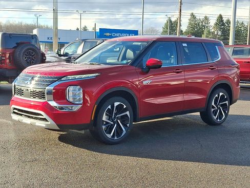 New 2025 Mitsubishi Outlander SE AWD/4WD image 2