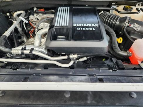 Used 2025 Chevrolet Silverado 1500 RST w/ LPO, Dark Essentials Package AWD/4WD image 31