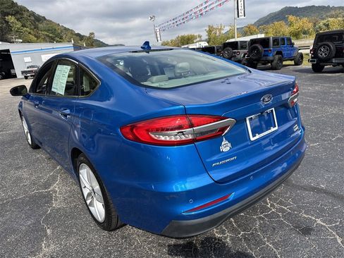 Used 2019 Ford Fusion SEL image 12
