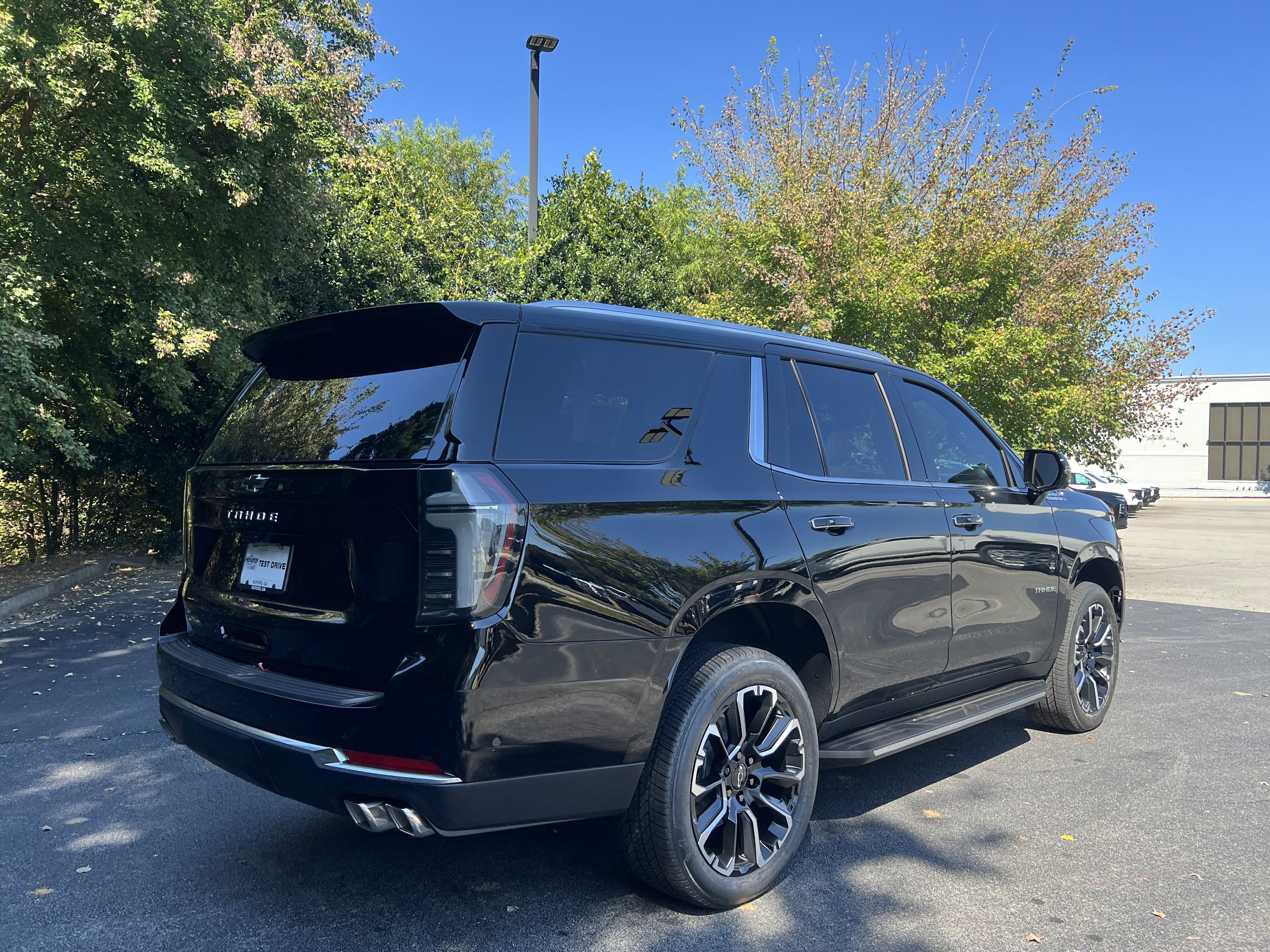 New 2026 Chevrolet Tahoe High Country w/ Sun And Tow Package AWD/4WD image 10