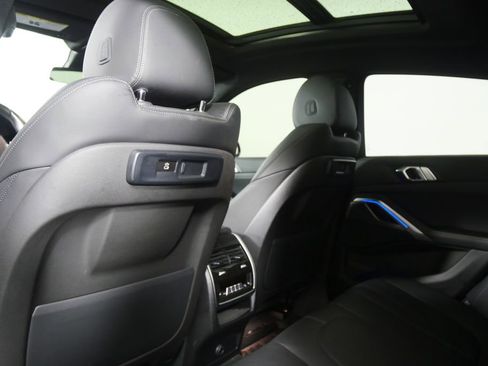 Used 2022 BMW X6 xDrive40i AWD/4WD image 16
