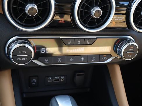 New 2025 Nissan Sentra SV w/ SV Premium Package image 13