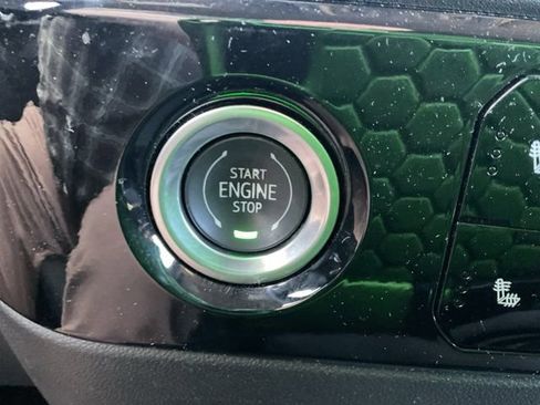 Used 2023 Chevrolet Silverado 1500 LT image 27