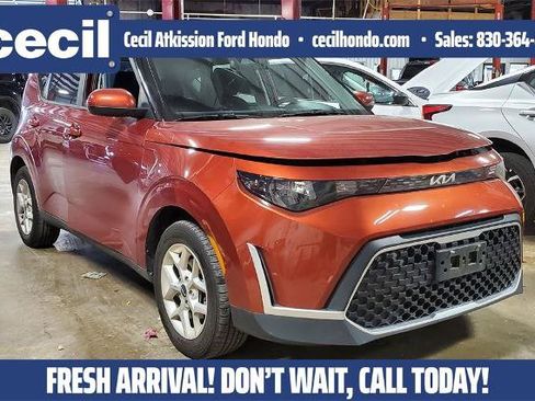 Used 2023 Kia Soul LX w/ Option Group 015 image 1