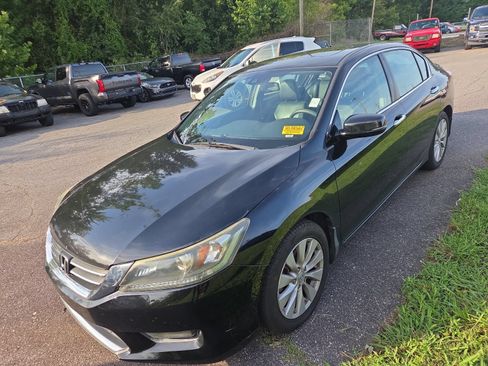 Used 2015 Honda Accord EX-L image 2