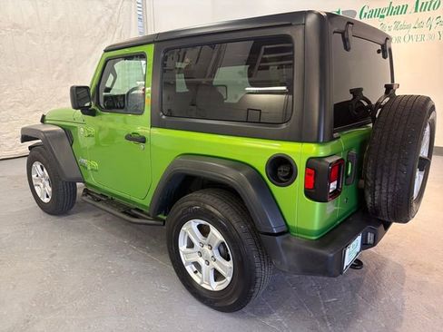 Used 2018 Jeep Wrangler Sport AWD/4WD image 4