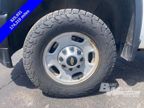 Used 2021 Chevrolet Silverado 2500 W/T w/ WT Convenience Package AWD/4WD image 13
