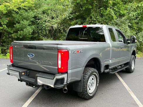 Used 2024 Ford F250 XL w/ XL Off-Road Package AWD/4WD image 5