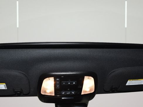 Used 2025 Dodge Durango R/T AWD/4WD image 18