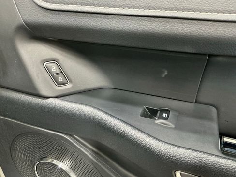 Used 2024 Ford Expedition XLT image 36