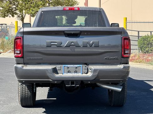 New 2026 RAM 3500 Big Horn AWD/4WD image 4