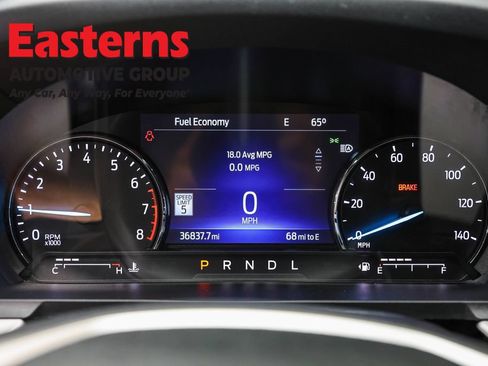 Used 2023 Ford Explorer XLT w/ Equipment Group 202A AWD/4WD image 18