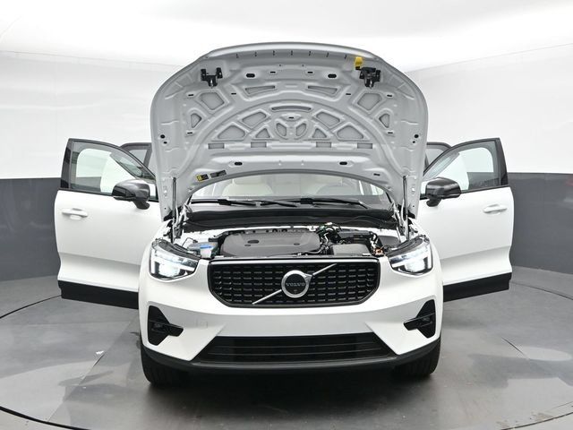 New 2026 Volvo XC40 B5 Ultra w/ Protection Package Premier AWD/4WD image 46