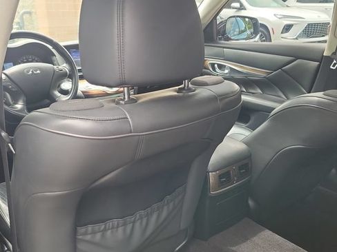 Used 2015 INFINITI Q70 L 3.7 w/ Deluxe Touring Package RWD image 10