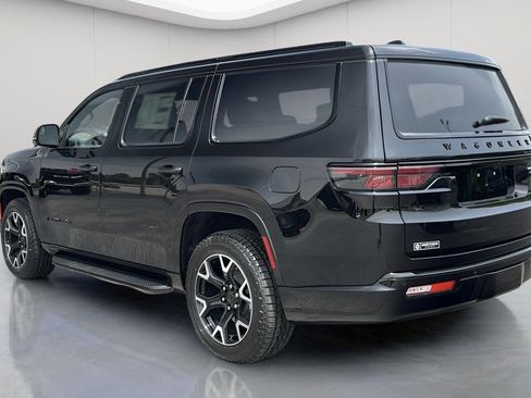 New 2025 Jeep Wagoneer Series II image 8