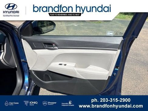 Used 2019 Hyundai Elantra SE FWD image 8