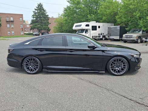 Used 2019 Honda Accord Sport image 7