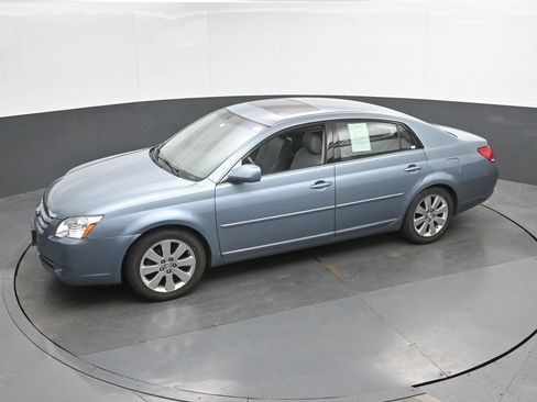 Used 2007 Toyota Avalon Touring FWD image 31