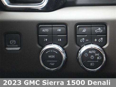 Used 2023 GMC Sierra 1500 Denali w/ Technology Package image 14