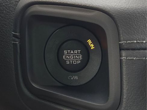 Used 2024 Jeep Wrangler Unlimited Rubicon 4xe AWD/4WD image 17