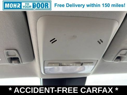 Used 2022 Chevrolet Trax LT AWD/4WD image 32