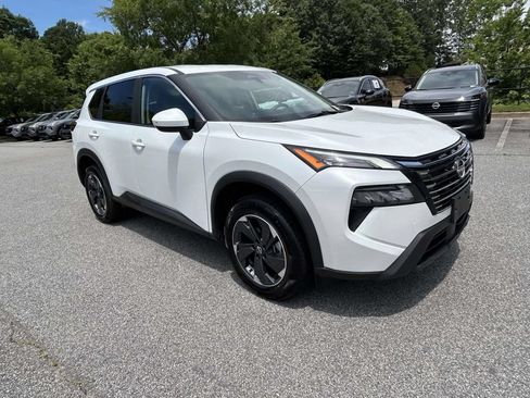 Used 2025 Nissan Rogue SV AWD/4WD image 7