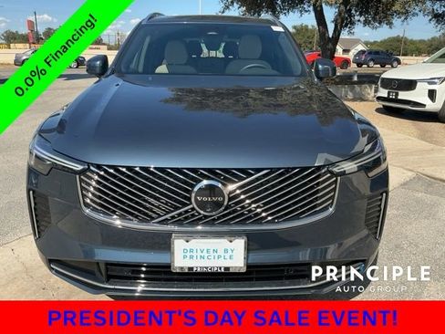 New 2026 Volvo XC90 B5 Plus image 5