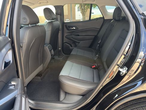 New 2026 Chevrolet Trax LT w/ Driver Confidence Package FWD image 32