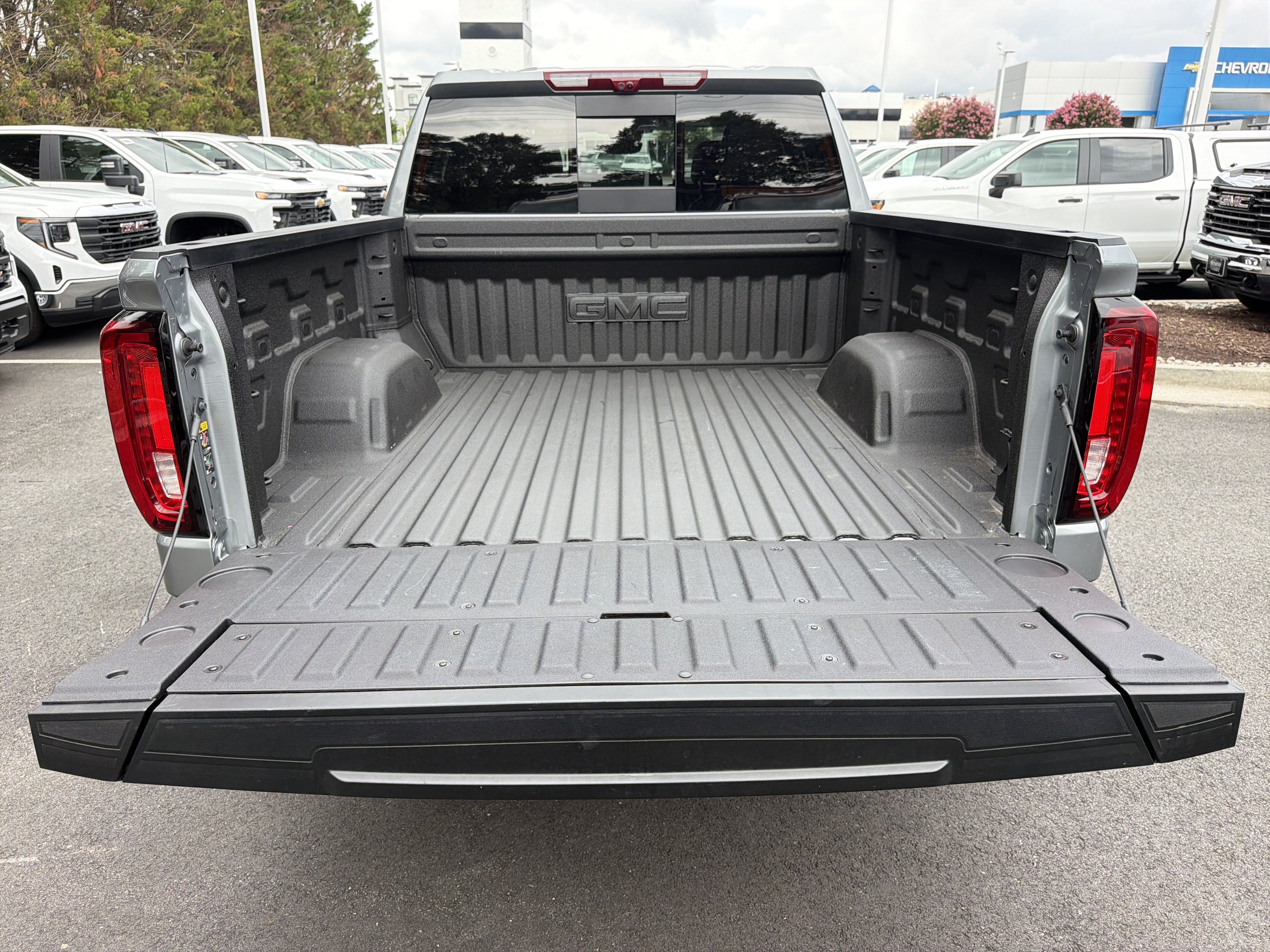 Used 2026 GMC Sierra 1500 Denali w/ Denali Reserve Package AWD/4WD image 34