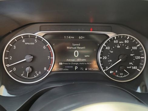 Used 2024 Nissan Rogue SV image 31