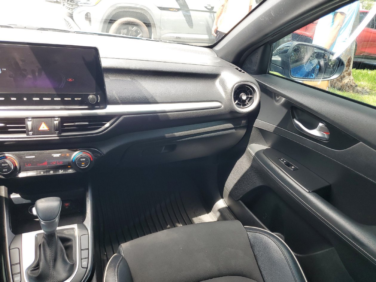 Used 2023 Kia Forte GT-Line FWD image 15