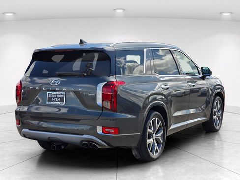 Used 2022 Hyundai Palisade Limited w/ Winter Package AWD/4WD image 6