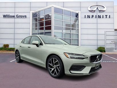 Used 2019 Volvo S60 T6 Momentum w/ Premium Package
