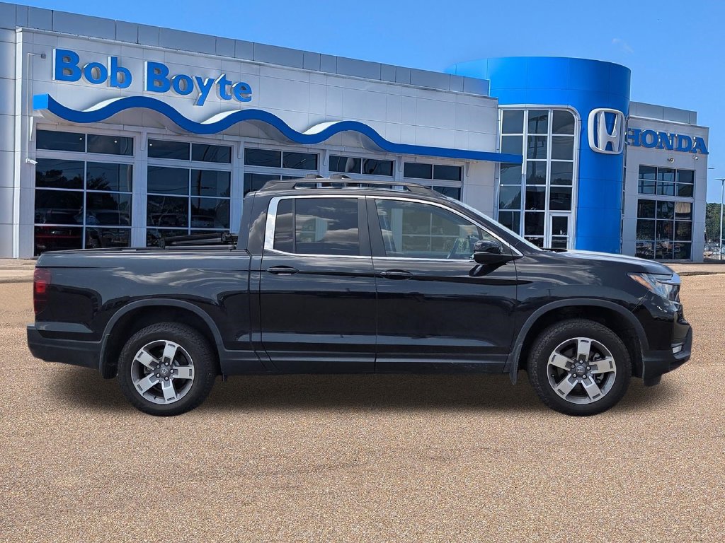 Certified 2025 Honda Ridgeline RTL image 4