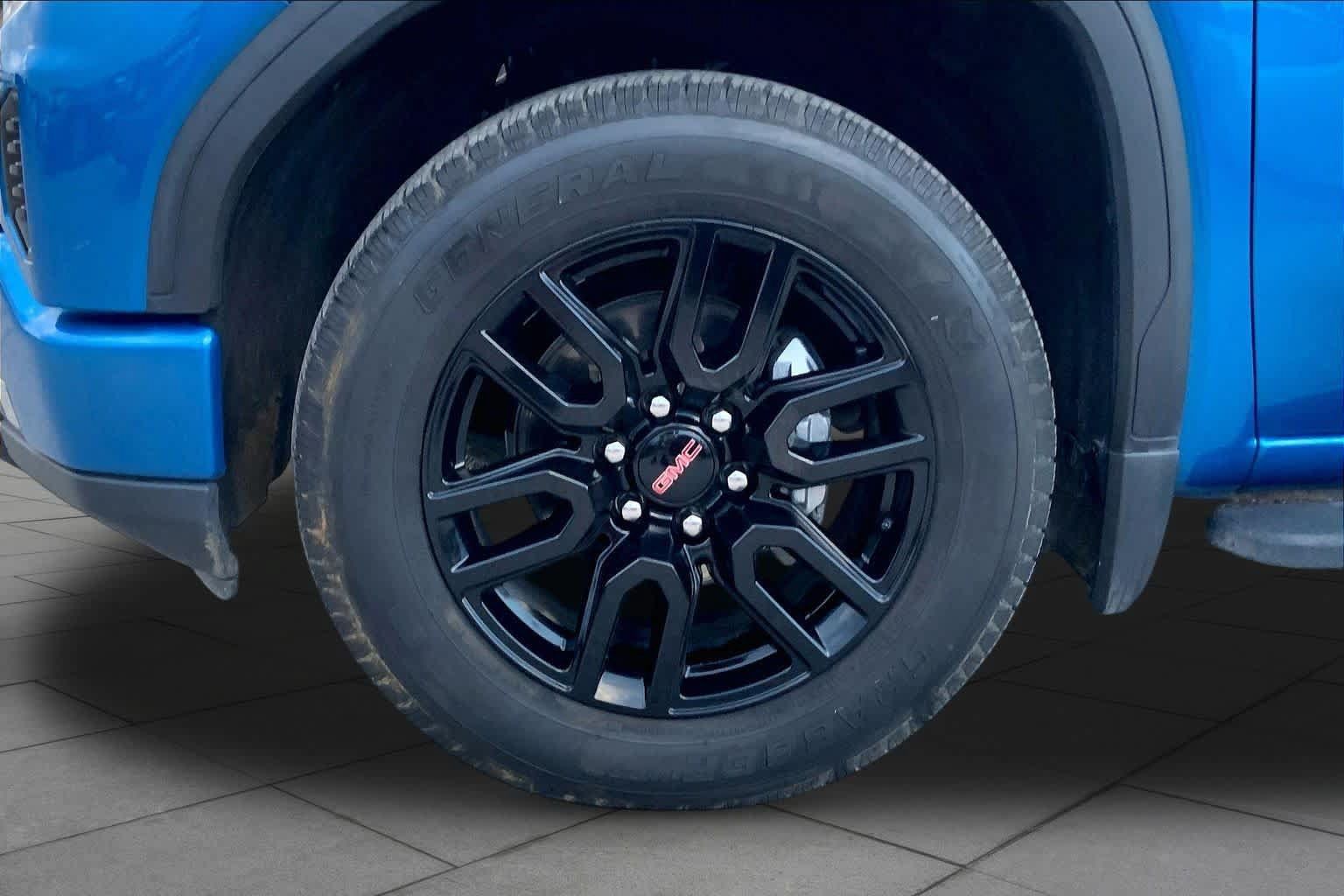 Used 2023 GMC Sierra 1500 Elevation RWD image 11