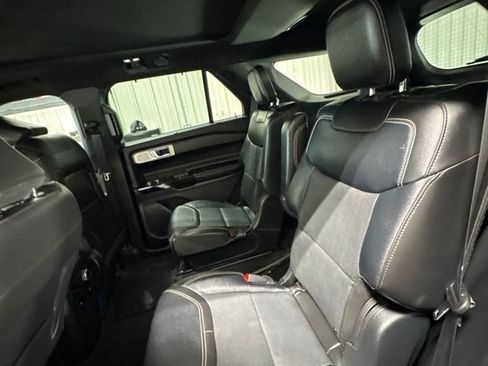 Used 2023 Ford Explorer ST w/ Technology Package AWD/4WD image 11
