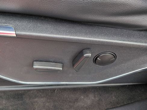 Used 2022 Ford F150 Lariat image 16