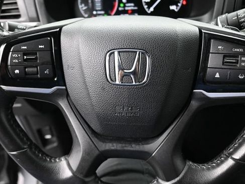 Used 2025 Honda Odyssey EX-L image 11