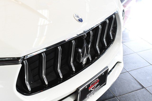 Used 2023 Maserati Levante GT AWD/4WD image 5