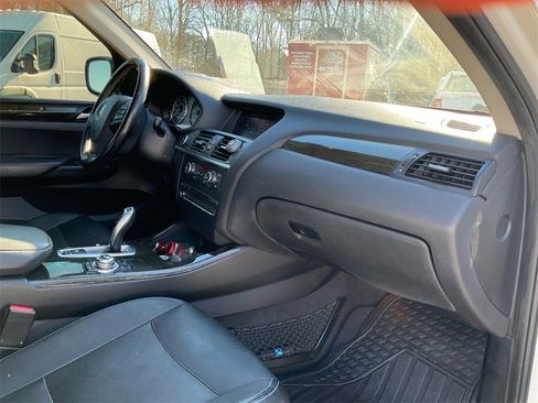 Used 2013 BMW X3 xDrive28i image 11