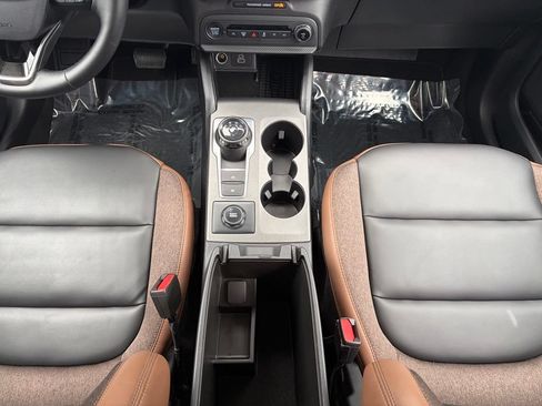 Certified 2025 Ford Bronco Sport Outer Banks w/ Outer Banks Tech Package+ AWD/4WD image 33
