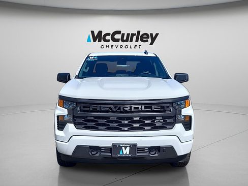Used 2024 Chevrolet Silverado 1500 Custom AWD/4WD image 2